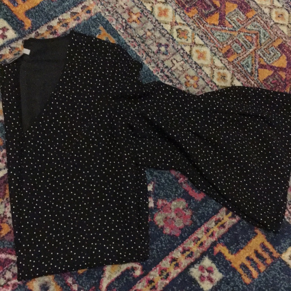 ✨⚡️ Pair of adorable bell sleeve dresses ✨⚡️ - Picture 4 of 7